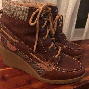 Sperry Topsider Bailey Wedge ankle boot plaid Size 10